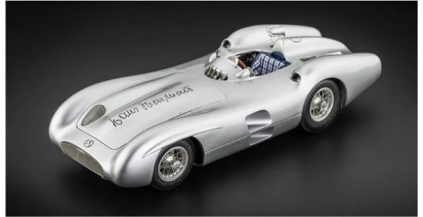 CMC Mercedes-Benz W196R Stromlinie, Hans Herrmann Signature Edition, M-137