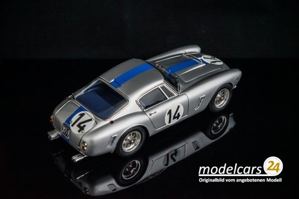 CMC Ferrari 250 SWB M-079 1