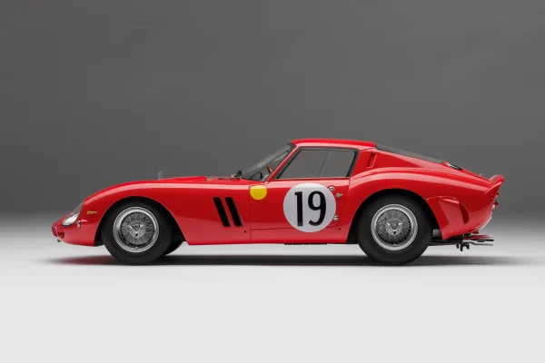 Ferrari 250 GTO M5903 00006 4000x2677 crop center scaled