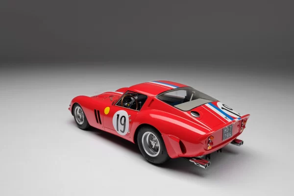 Ferrari 250 GTO M5903 00010 4000x2677 crop center scaled