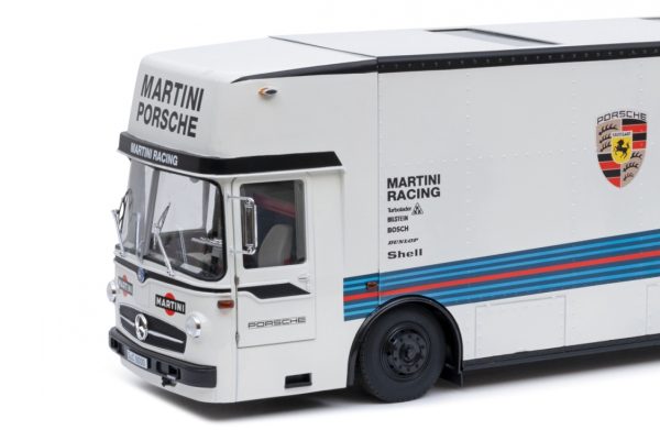 schuco 450032400 mercedes benz renntransporter martini porsche lkw modell 1 18 1 Titel