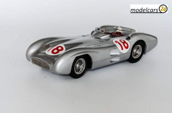 Mercedes-Benz W196R, Start-Nr. 18, 1954/55 – Bild 3