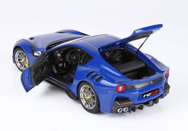 BBR Ferrari F12 TDF 2015 Azzurro DinoBBR182107 3