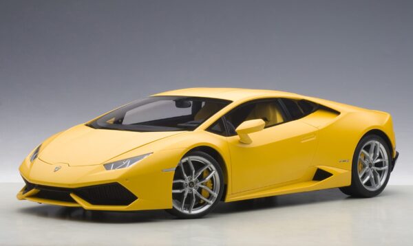 AUTOart Lamborghini Huracán LP610-4 (Giallo Horus) 1:12