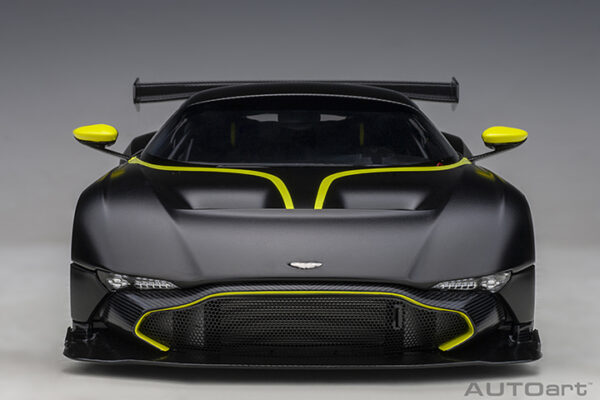 AUTOart Aston Martin Vulcan 2015 (mattblack:lime green stripes)