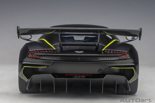 AUTOart Aston Martin Vulcan 2015 (mattblack:lime green stripes)