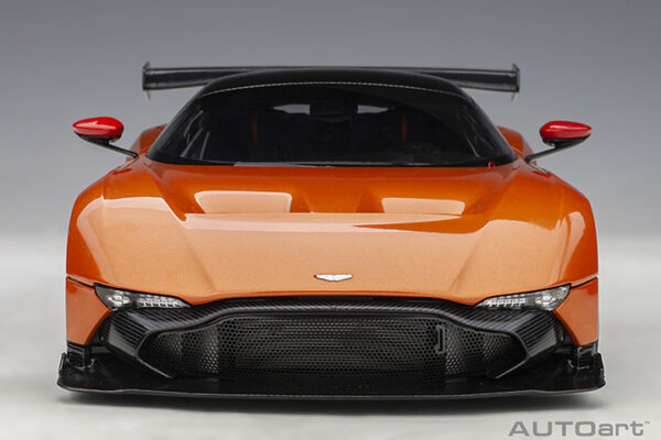 AUTOart Aston Martin Vulcan 2015 (madagascar orange)