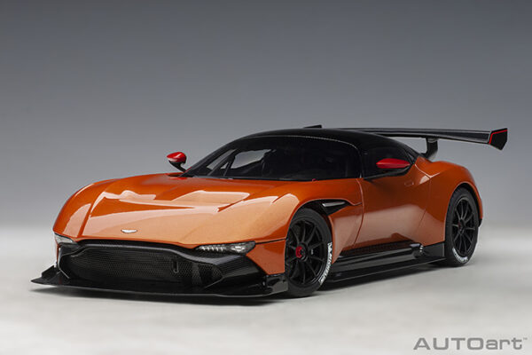 AUTOart Aston Martin Vulcan 2015 (madagascar orange)