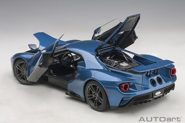 AUTOart Ford GT 2017 (liquid blue) (composite model:full