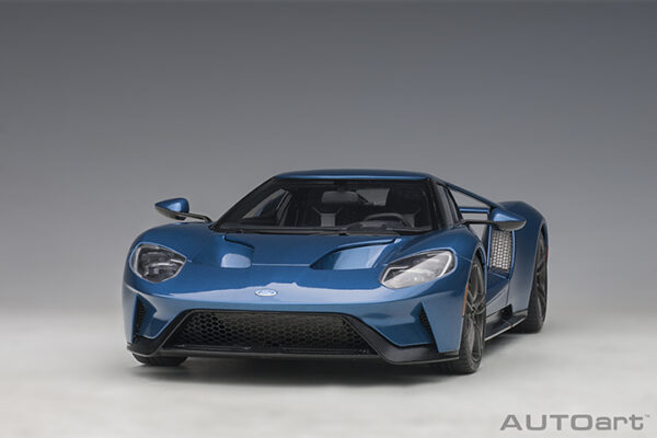 AUTOart Ford GT 2017 (liquid blue) (composite model:full