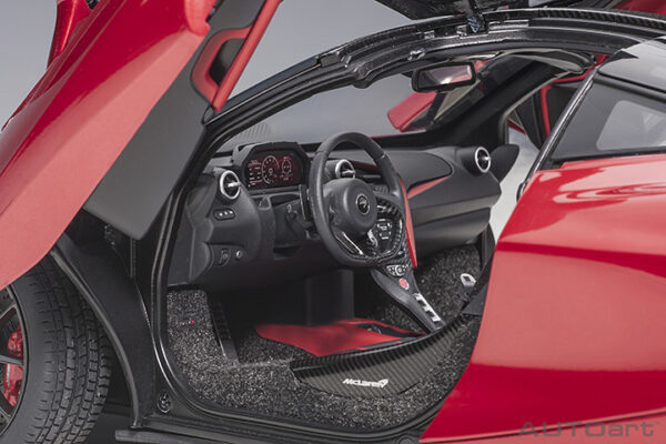 AUTOart McLaren 720S 2017 (memphis red:metallic red)