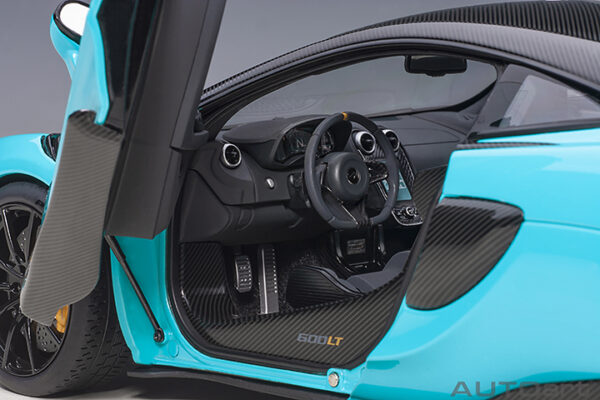 AUTOart McLaren 600LT 2019 (fistral blue) (composite