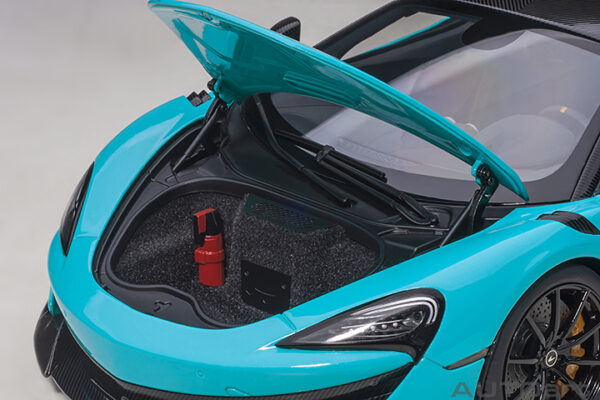 AUTOart McLaren 600LT 2019 (fistral blue) (composite