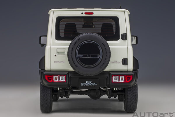 AUTOart Suzuki Jimny (JB74) SIERRA (pure white pearl)