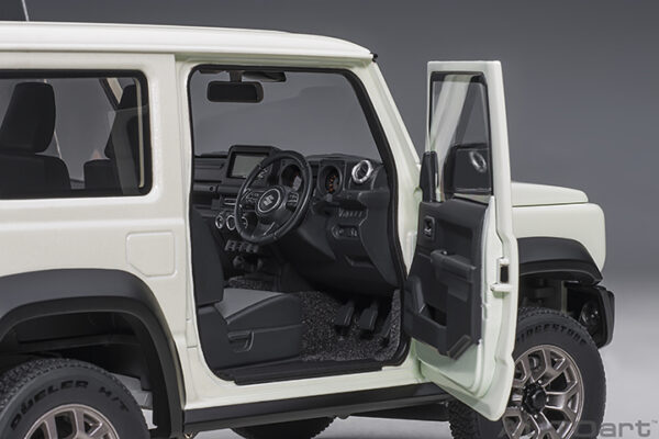 AUTOart Suzuki Jimny (JB74) SIERRA (pure white pearl)