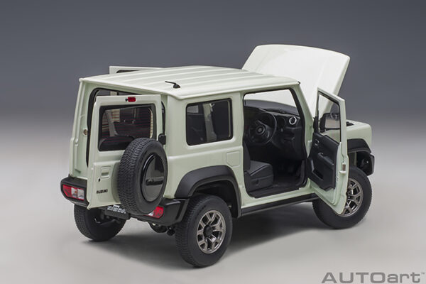 AUTOart Suzuki Jimny (JB74) SIERRA (pure white pearl)