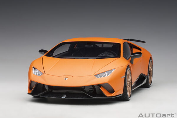 AUTOart Lamborghini Huracán Performante 2017 (arancio