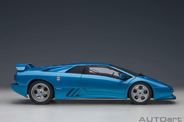 AUTOart Lamborghini Diablo SE30 1993 (blu sirena:met. blue)