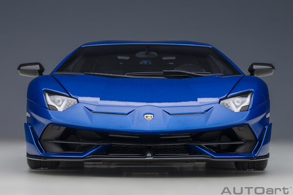 AUTOart Lamborghini Aventador SVJ 2019 (blu Nethuns : metallic blue)