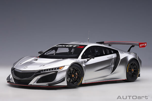 AUTOart HONDA NSX GT3 2018 (hyper silver)