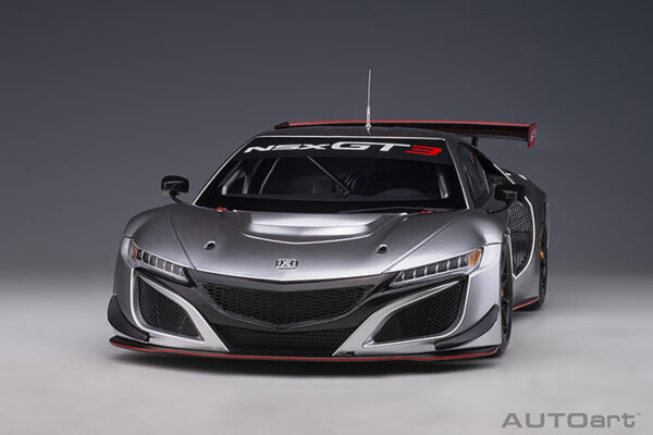 AUTOart HONDA NSX GT3 2018 (hyper silver)