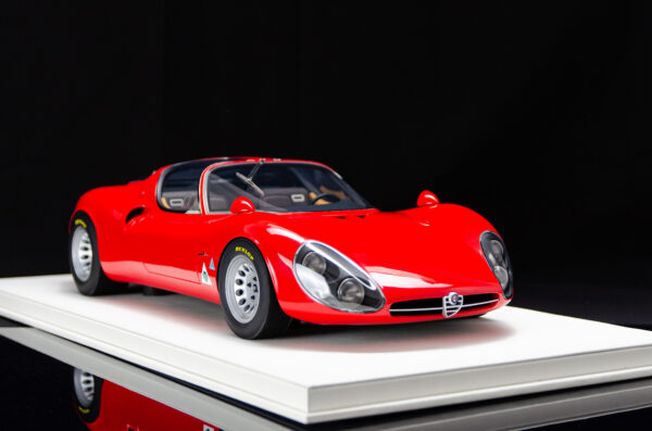 DMH Alfa Romeo 33 Coupe Stradale 1967 Museum Version 1:8