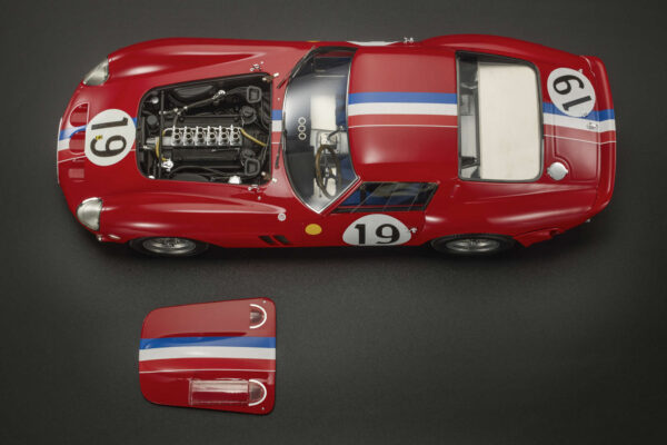 Top Marques 1:12 Ferrari 250 GTO #19 GT Class Winner