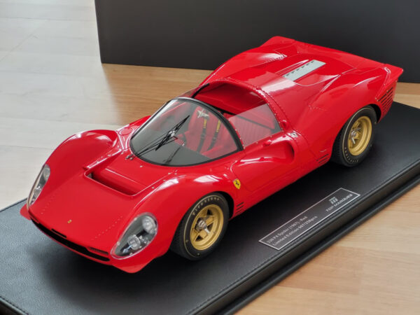 Top Marques Ferrari 330 P4 Press Version 1:12