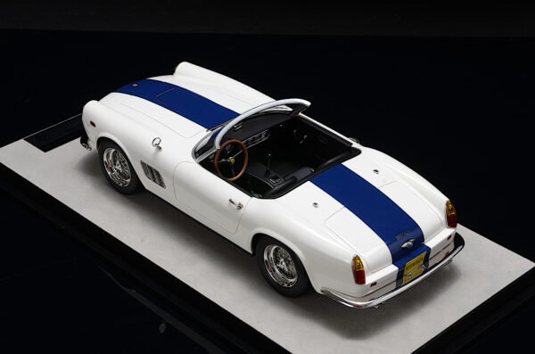 Modelcars24 Ferrari 250 California Blue Stripes Limited Edition one of 30 – Bild 3