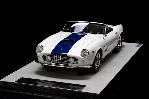 Modelcars24 Ferrari 250 California Blue Stripes Limited Edition one of 30 – Bild 2