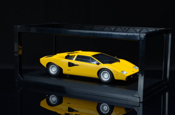 Kyosho Ousia 1:18 Lamborghini Countach