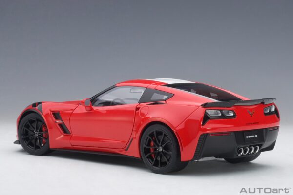 AUTOart Chevrolet Corvette C7 Grand Sport red/white stripes – Bild 15