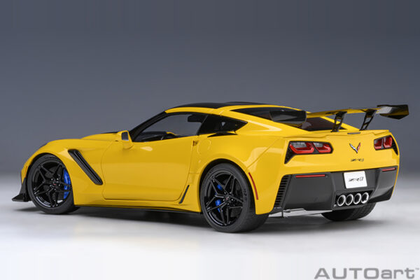 AUTOart Chevrolet Corvette C7 ZR1 2019 (Corvette racing yellow