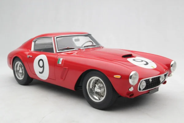 Amalgam Ferrari 250 GT Berlinetta 'SWB' (1961) 1:8 – Bild 24