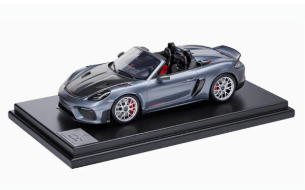 Porsche Industrial Porsche 718 Spyder RS (982) vanadium grey 1:12 - Limited to 200 pieces.