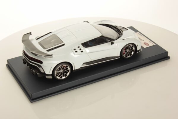 Looksmart BUGATTI CENTODIECI 1:18 white Cristiano Ronaldo – Bild 6