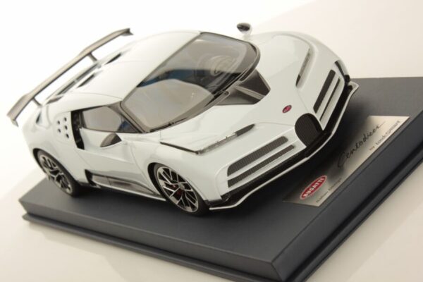 Looksmart BUGATTI CENTODIECI 1:18 white Cristiano Ronaldo – Bild 5